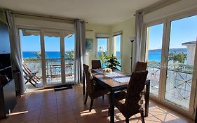 Villa Azzurra Menton Apt Luxe, Front Mer, 4Th Floor Of 5, Wifi, Tvsat, Climate